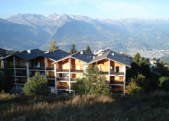 Mont-fort 14a By Interhome アパート ナンダ